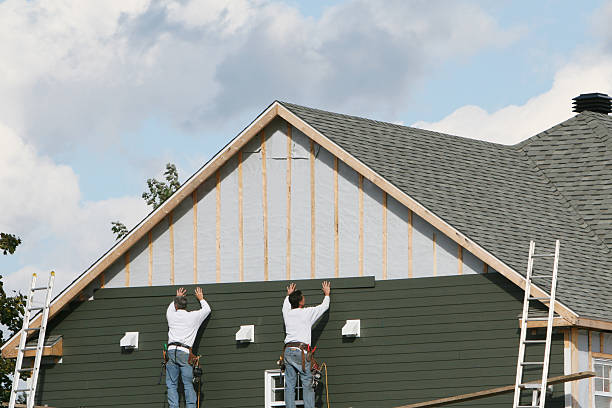 Professional Siding Contractor technician working in Milldale, CT